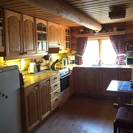 Heibu Four-bedroom Chalet * Skåbu