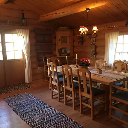 Heibu Four-bedroom Chalet Nyaraló